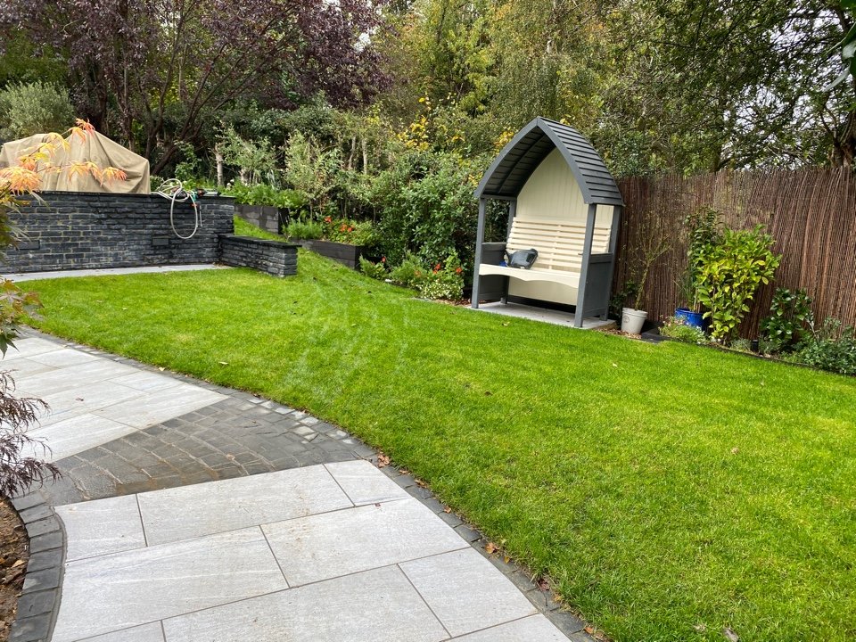 466138520 569009452489211 3450252092320540907 n